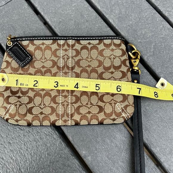 COACH wristlet small zip bag - Picture 11 of 12